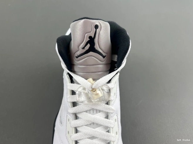 1st Kicks BLACK' AIR JORDAN DD0587-110 5 RETRO 'WHITE 0721